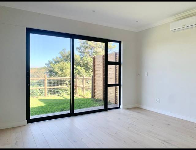 3 BEDROOM TOWNHOUSE FOR SALE IN SALT ROCK